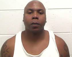 Statesboro man caught fleeing Portal road check