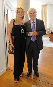 Jejím manželem je britský dirigent sir simon rattle. Magdalena Kozena Bude Potreti Maminkou Tyden Cz