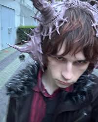 Hell……………o freakygram.. I just spawned in from crystal cuntress server…  Here's a question of the day: Does anyone view me as the mom of the group?