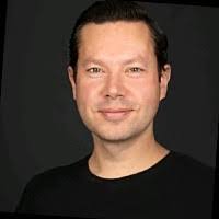 Benjamin Goslin's Instagram, Twitter & Facebook