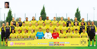 This item comes with a calligraphy appraisal of the autograph. Borussia Dortmund Kader Bundesliga 2011 12 Kicker