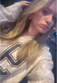 Sydney Bacon's Instagram, Twitter & Facebook