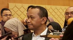 Menurutnya, bahlil dahulu diproyeksikan untuk menjadi menteri kementerian investasi, tetapi ada proses yang harus dilalui dan tidak instan untuk membentuk kementerian. Menteri Investasi Bahlil Investasi Pintu Masuknya
