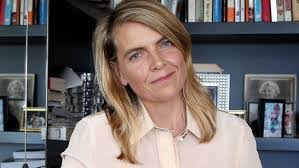 Rebekah Horne's Instagram, Twitter & Facebook