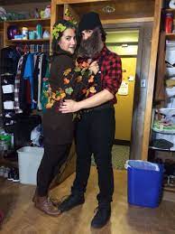 Diy Tree And Lumberjack Costume Couple Halloween Costumes Lumberjack Costume Halloween Costumes