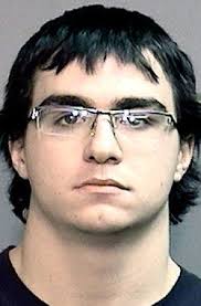 Pizza place employee accused of lighting trash bin ablaze