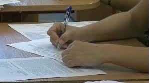Subiectele de la limba romana sunt de doua feluri, existand variante distincte pentru specializarile real si uman. Subiecte Bacalaureat 2017 Ce Le A Picat Elevilor La Proba ScrisÄƒ De La Limba RomanÄƒ