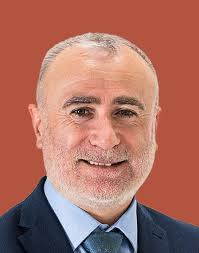 Lee Bloomfield, Chief Executive