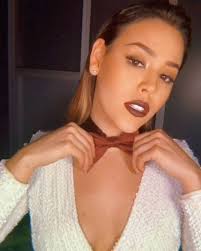 Danna gained her popularity as an actress and singer, starring in dozens of tv projects throughout her life. Danna Paola Dannapaola Instagram 84 Gotceleb