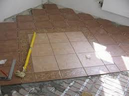 Bu nedenle ilk olarak yapmanız gereken, seramik modellerini iyice incelemek. Seramik Doseme Duzeni Hesaplayicisi Bir Banyo Icin Kac Karoya Ihtiyaciniz Oldugunu Nasil Hesaplayabilirsiniz Istenilen Seramik Karo Miktarini Hesaplamak Icin Hesap Makinesi