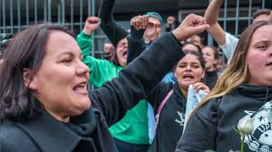 Governo pede a prisão da professora Walkiria Mazeto, presidente da  APP-Sindicato