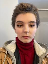 Transmasc and looking for a name! Preferably a noun. (Also yes Ik I'm  wearing makeup in this pic but I always wear makeup as it makes me happier  so please no comments