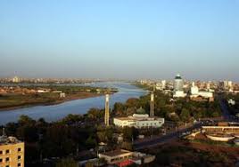 وهي مركز الحكم في السودان حيث يوجد فيها مقر رئيس الجمهورية والحكومة، ورئاسة الوزارات المركزية المختلفة وقيادة القوات المسلحة. Ø§Ù„Ø®Ø±Ø·ÙˆÙ… Ø§Ù„Ù…Ø¹Ø±ÙØ©
