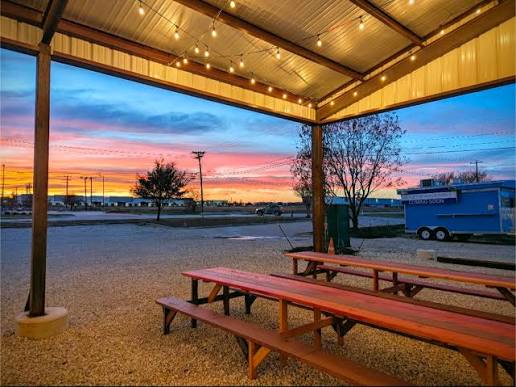 Sunset on the 'Rise - Food Truck Park — Food court food truck in Round Rock, Texas