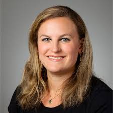 Carolyn Maki's Instagram, Twitter & Facebook