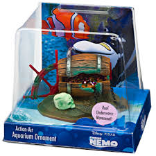 Two clownfish—marlin and coral—have found a beautiful sea anemone home in the great barrier while all this is going on with marlin, nemo finds out that his scuba captor has taken him to live in a fish tank in his dental office. Finding Nemo Barrel Of Jewels Fish Tank Ornament