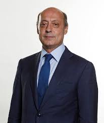 شهدت منصات التواصل الاجتماعي وداعا حارا من قبل جماهير فريق ريال مدريد الإسباني، وذلك بعد إعلان قائد. Ø§Ù„ØªÙ†Ø¸ÙŠÙ… ÙˆÙ…Ø¬Ù„Ø³ Ø¥Ø¯Ø§Ø±Ø© Ø§Ù„Ù†Ø§Ø¯ÙŠ Ù†Ø§Ø¯ÙŠ Ø±ÙŠØ§Ù„ Ù…Ø¯Ø±ÙŠØ¯