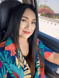 Coming Soon Asian countries Single divorce mature guy here looking honest  wife 😍 if any girls like older man then message me