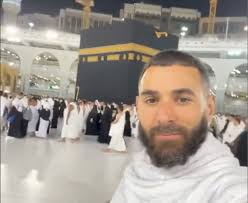 Al-Ittihad's Benzema performs Umrah