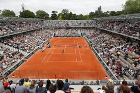 Although roland garros is famous for its 'red clay' courts, the surface is actually white limestone covered with red brick dust, a solution to the poor drainage issues resulting from natural clay courts. French Organizers Move To Defuse Women S Semis Scheduling Row Reuters