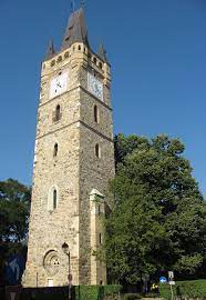 Să nu mă înțelegi e cunoscută de localnici ca țintirimul și este înconjurată de biserici. File Turnul Lui Stefan Baia Mare Jpg Wikimedia Commons