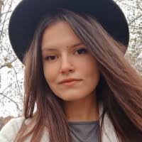 Laura Bogdan's Instagram, Twitter & Facebook