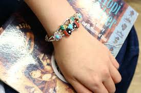 楽天市場】インディアンジュエリー ズニ族 Tamara Pinto (タマラ・ピント) 作 チョウチョ 蝶々 バタフライ お花 インレイ バングル  ネイティブ アメリカン シルバー アクセサリー ジュエリー レディース ユニセックス ギフト プレゼント : インディアンジュエリー SILVER501