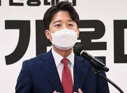 유재석씨가 데뷔후 약 30년에 가까운 기간 쌓아올린 재력과 재산에대한 이야기입니다정상적인 유튜브가 허용한 공유방식이 아닌 모든 불펌형태의 방식을 불허합니다. 8t6yjp2 3dfi3m