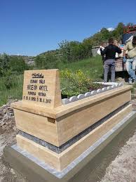 Zamanla yıpranmış ve ilk gün ki görünümünü kaybetmiş mermerlerin bu hali sizi. Camlidere Mermer Mezar Home Facebook