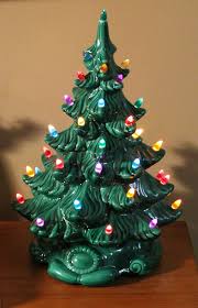 Vintage Ceramic Light Up Christmas Tree Atlantic Mold Etsy Ceramic Christmas Trees Vintage Christmas Decorations Vintage Christmas