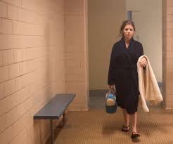 Beca In Her Bathrobe With Her Shower Caddy Pitch Perfect Normcore Anna Kendrick