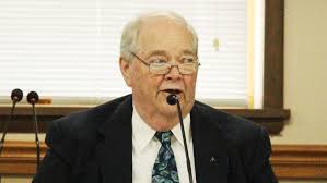 Pontiac mayor provides deciding vote in variance question