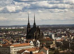 Het land grenst in het westen en noordwesten aan duitsland, in het noorden aan polen, in het oosten aan slowakije en in het zuiden aan oostenrijk. Ontstaan In Brno Tsjechie Kostkasteps Belgium
