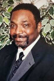 Lee Armstead's Instagram, Twitter & Facebook