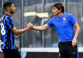 Achraf hakimi mouh is professionally known as achraf hakimi is a moroccan professional football player who plays for serie a club inter milan his birth name is achraf hakimi mouh. Achraf Hakimi Demarrera Sur Le Banc Contre Cagliari