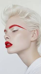 Loren Schmidt's Instagram, Twitter & Facebook