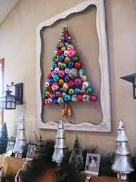 25 Ways To Recycle Christmas Tree Decorations For Creative Holiday Decor Recycled Christmas Tree Christmas Diy Old Christmas