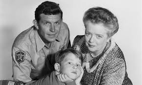 She fancied herself an actress and got stuck playing aunt bee.for a hefty salary. Andy Griffith Supposedly Didn T Want Frances Bavier Playing Aunt Bee