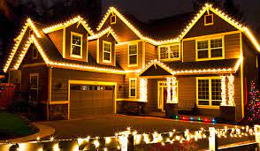 Christmas light install in dallas, plano, prosper, murphy, frisco, mckinney, richardson, little elm, coppell, carrollton, southlake. Toronto Christmas Light Installation