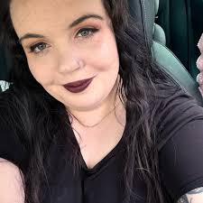 Brittany Capps (@brittkneecapps) • Threads, Say more