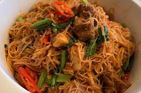 Rebus bihun dan tagoe, tiriskan. Resep Membuat Bihun Goreng Pedas Nikmatnya Bikin Rela Rebutan