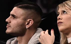 L'arrivée de mauro icardi commence bien à paris puisque sa femme, wanda nara, n'a pas l'air de valider cette nouvelle vie. Psg Wanda Nara Femme Et Agent De Mauro Icardi A Adore Le Parc Le Parisien
