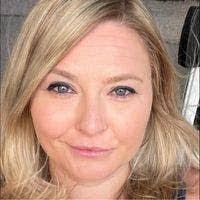 Veronica Whitlock's Instagram, Twitter & Facebook