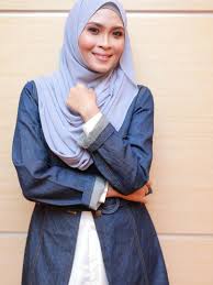 Bit.ly/2dvoobd thank's for watching ! Siti Nordiana Bersyukur Lagu Ciptaanya Terus Mencintai Dapat Sambutan Entertainment Rojak Daily