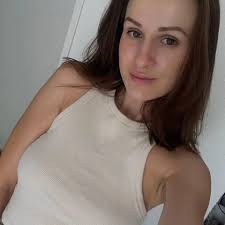 How to strain kefir grains effectively?