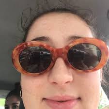 Maggie Wolfe (@magswolfe)