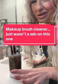 Rinse Lily Brush Cleaner Reviews