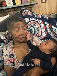 Ecka💛 (@ericadefora)