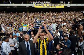 Been to sukru saracoglu stadium? Robin Van Persie Fenerbahce Unveiling Mirror Online