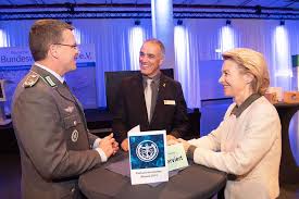 A new, admirable token of global solidarity from covax last night. Beitrag Deutscher Bundeswehrverband